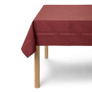 Compliments Damaskdug Tile, Wine Red