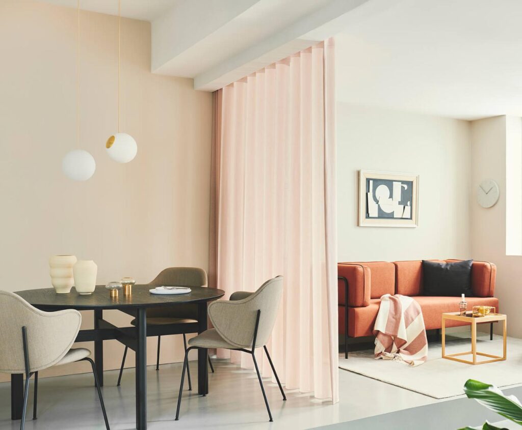 Gardiner som rumdeler - Luxaflex